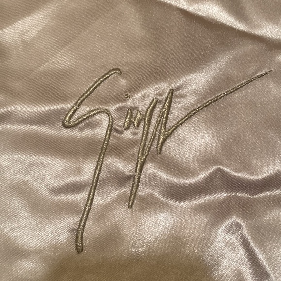 Giuseppe Zanotti Satin dust bags - Picture 2 of 5